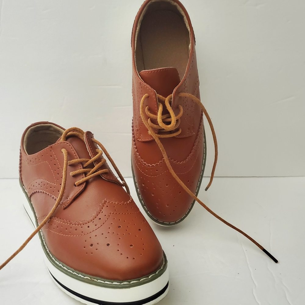 Classic Brown Men's Oxford Shoes